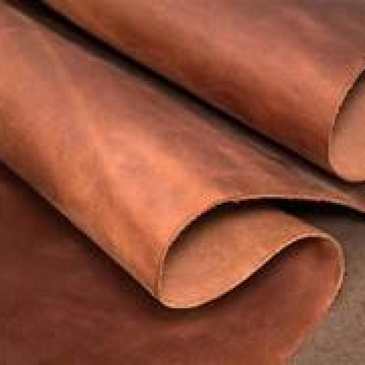 Why GLOBERS uses only Genuine leather for making footwears?